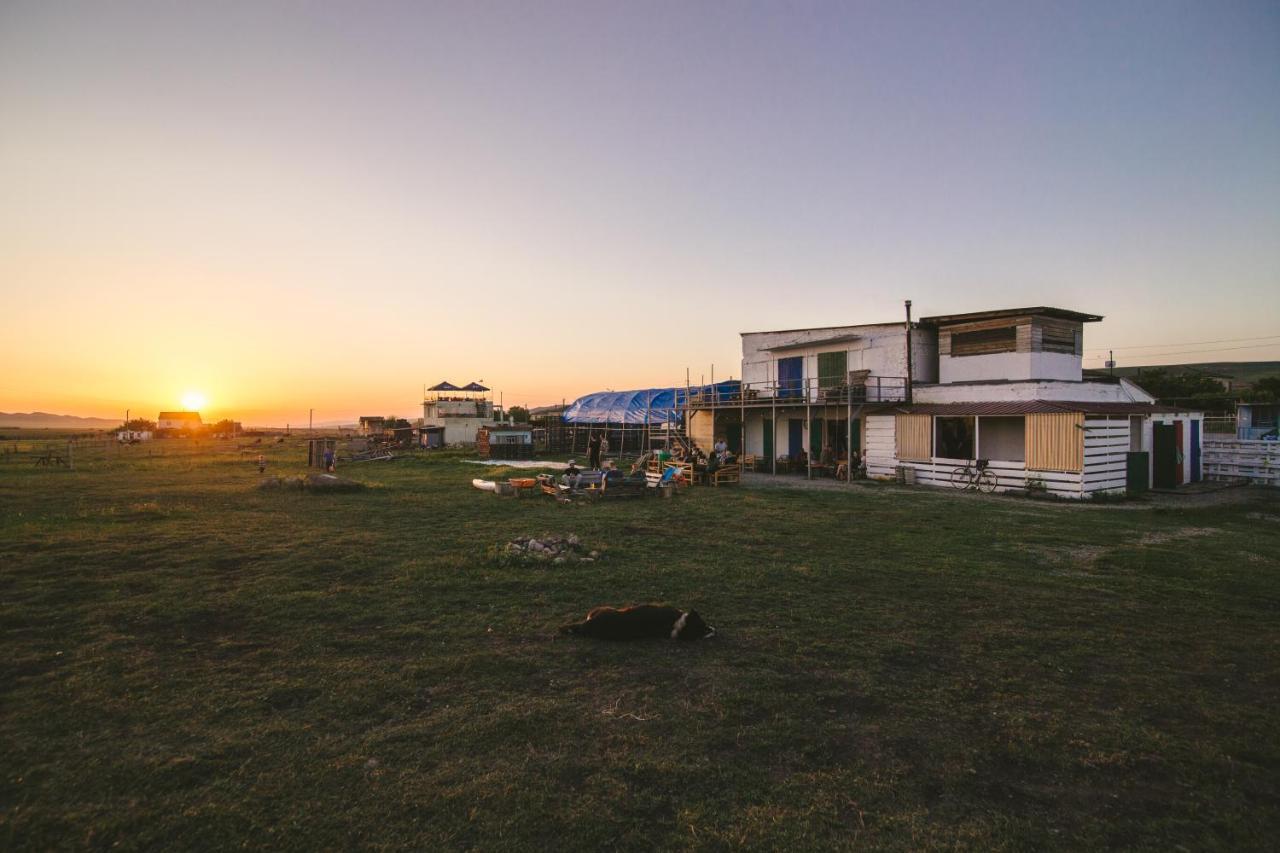 Udabno Hostel מראה חיצוני תמונה